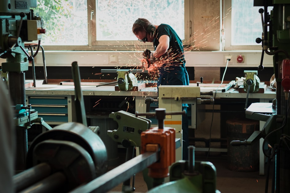 CNC Machines: A Key to Precision Engineering
